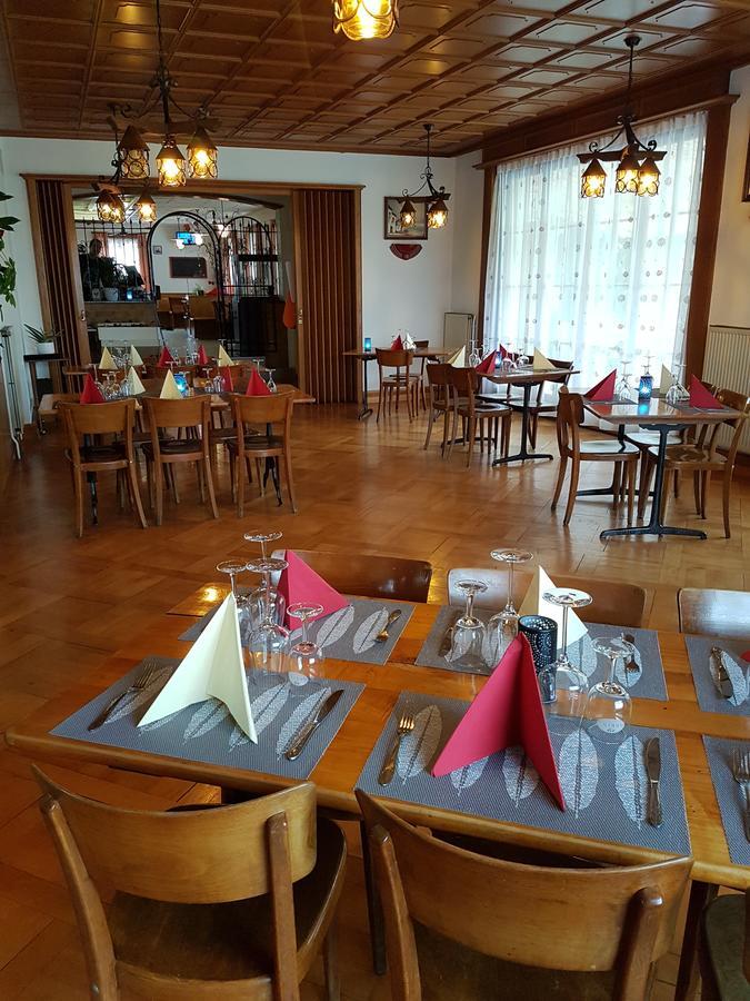 Hotel De La Gare, Vendlincourt Eksteriør billede